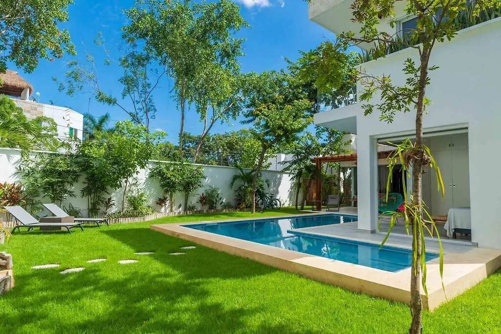 Luxury Private 3Bed Villa, Garden, Pool,Security Tulum Mexico