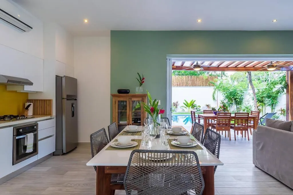 Luxury Private 3Bed Villa, Garden, Pool,Security Tulum