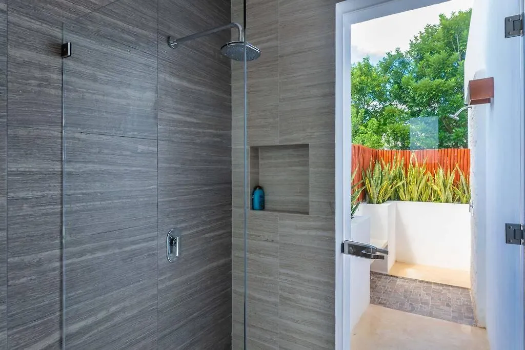 Luxury Private 3Bed Villa, Garden, Pool,Security Τουλούμ